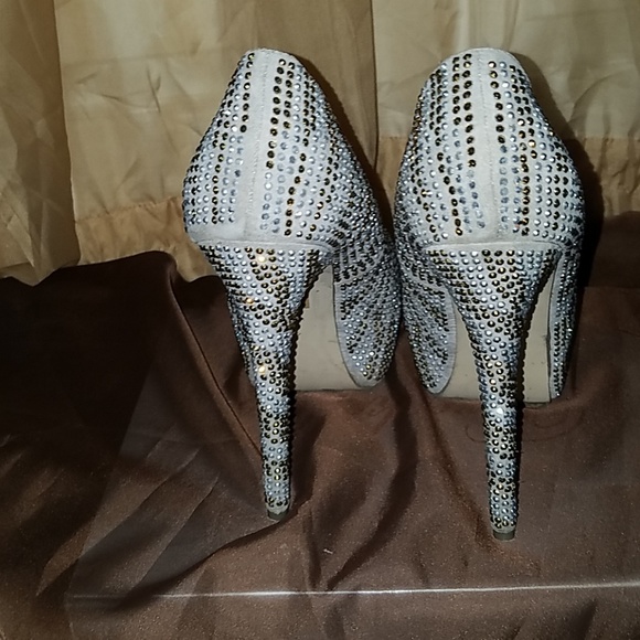 Breckelle's 5 inch heels - Picture 4 of 4